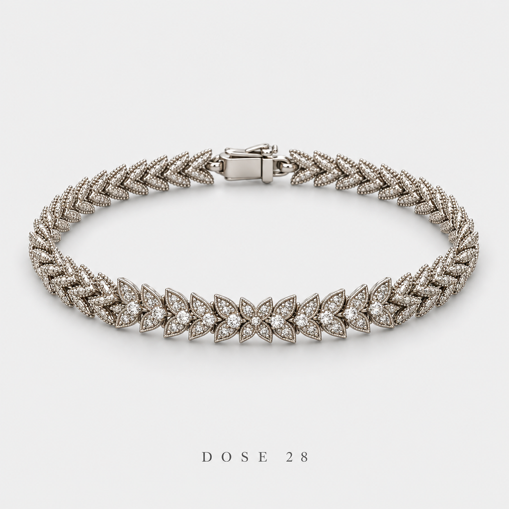 أسوارة الأوراق الفضية | Silver-Tone Leaf Bracelet