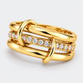 خاتم الحلقات الثلاث المترابطة باللون الذهبي
Gold-Tone Linked Triple-Band Ring