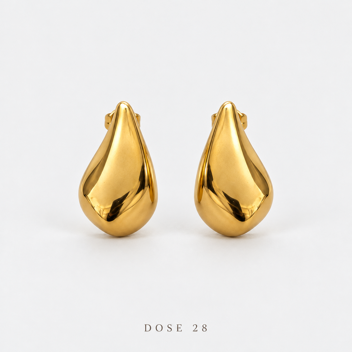 تراجي القطرة اللامعة Polished Gold-Tone Teardrop Studs