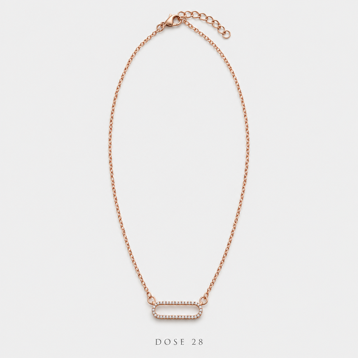 سلسلة المستطيل المرصّع — Sparkling Rectangle Necklace