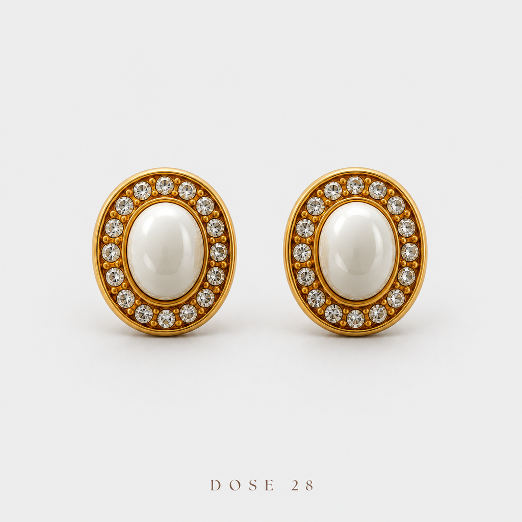 Oval Pearl-Effect Halo Earrings تراجي الهالة البيضاوية بلمسة لؤلؤية