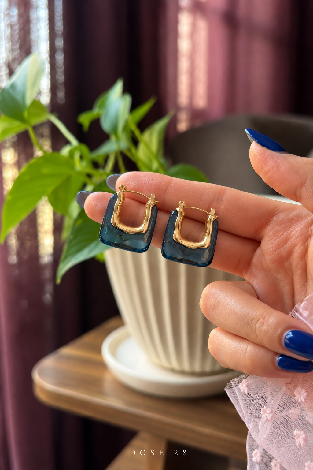 Smoky Blue Hoop Earrings تراجي الأزرق الدخاني