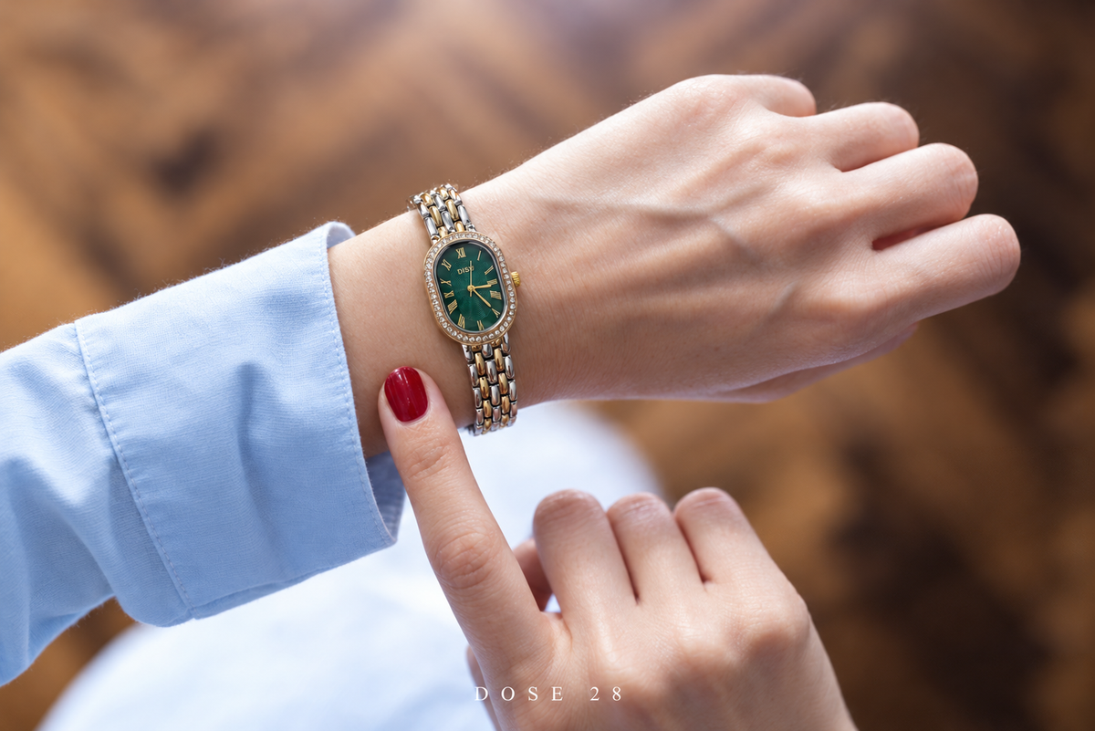 ساعة المينا الأخضر والإطار اللامع Green Dial Two-Tone Watch