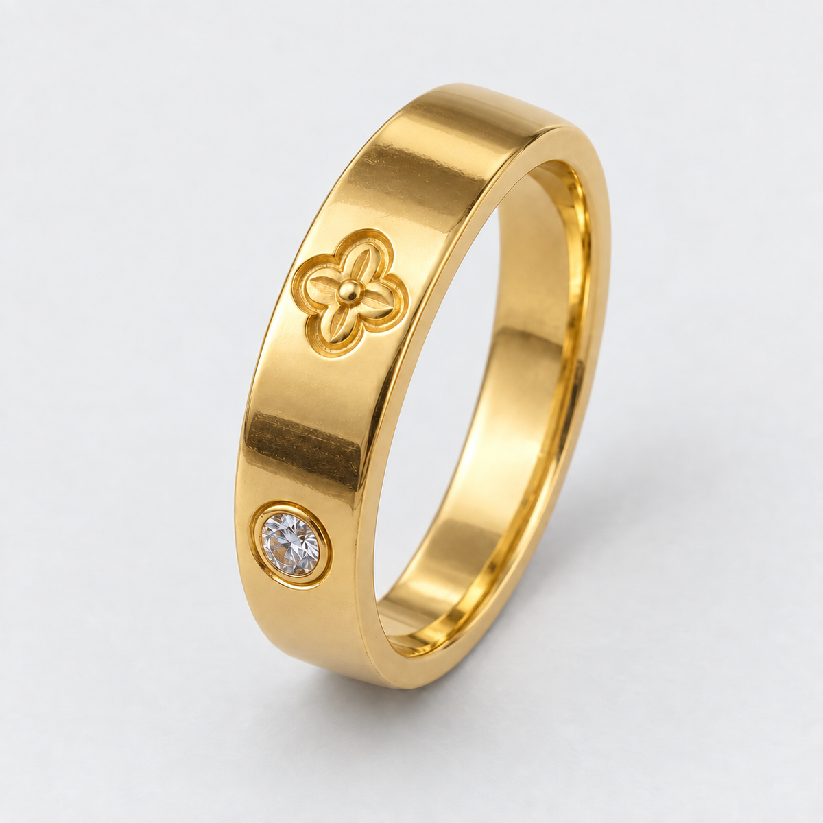 خاتم الزهرة باللون الذهبي
Gold-Tone Floral Ring