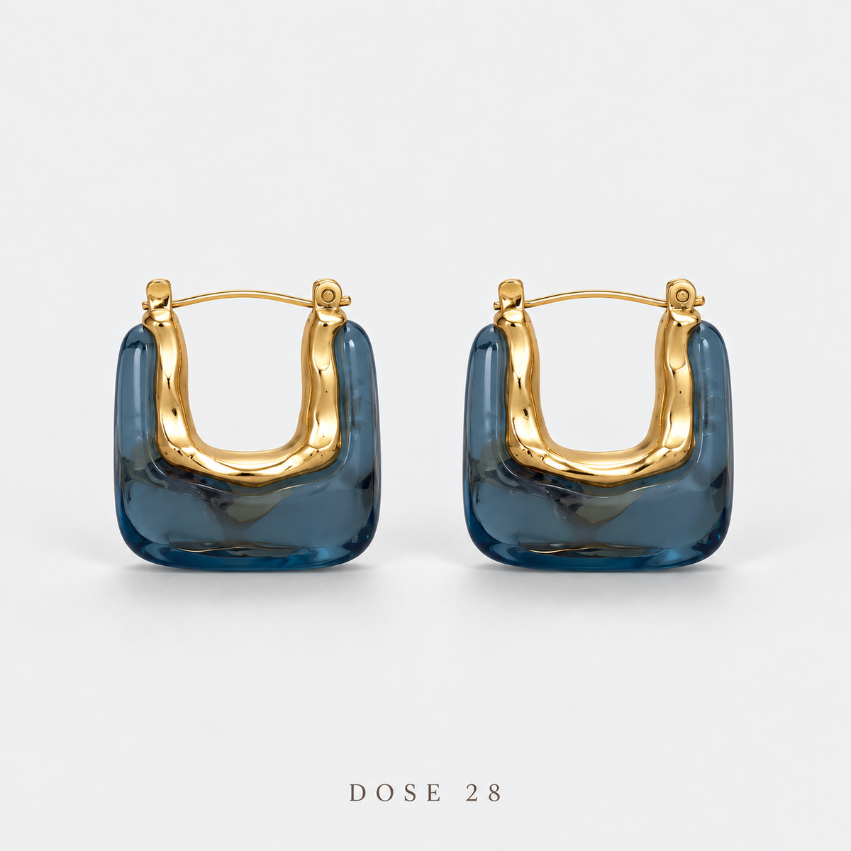 Smoky Blue Hoop Earrings تراجي الأزرق الدخاني