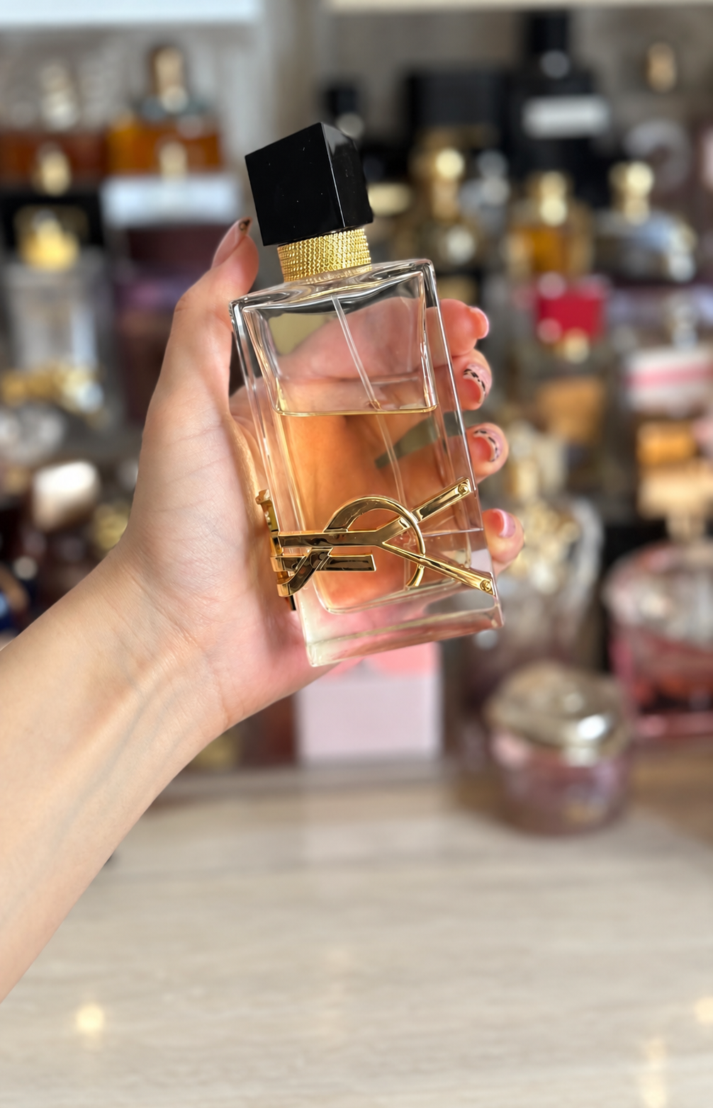عطر إيف سان لوران ليبر للنساء – أو دو بارفان Yves Saint Laurent Libre Eau de Parfum for Women