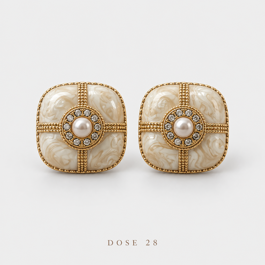 تراجي المربعات الكريمية المرصّعة  Cream Embellished Square Earrings