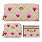 طقم محافظ كوتش بنقشة القلوب — ٣ قطع Coach Heart Print Wallet Set — 3 Pieces