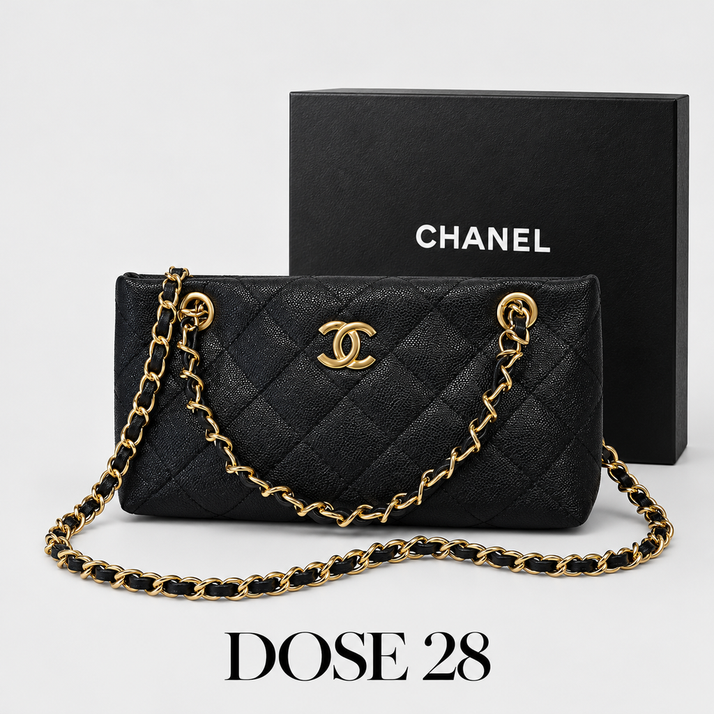 جنطة شانيل سوداء مبطّنة بسلسلة ذهبية CHANEL Black Quilted Chain Shoulder Bag