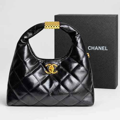 Chanel Quilted Black Hobo-Style Bag with Gold-Tone Handle Accent حقيبة شانيل سوداء مبطنة بنمط هوبو مع زينة ذهبية على المقبض