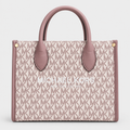 جنطة مايكل كورس توت بنقشة MK – وردي غباري وكريمي Michael Kors MK Monogram Tote – Dusty Pink & Cream