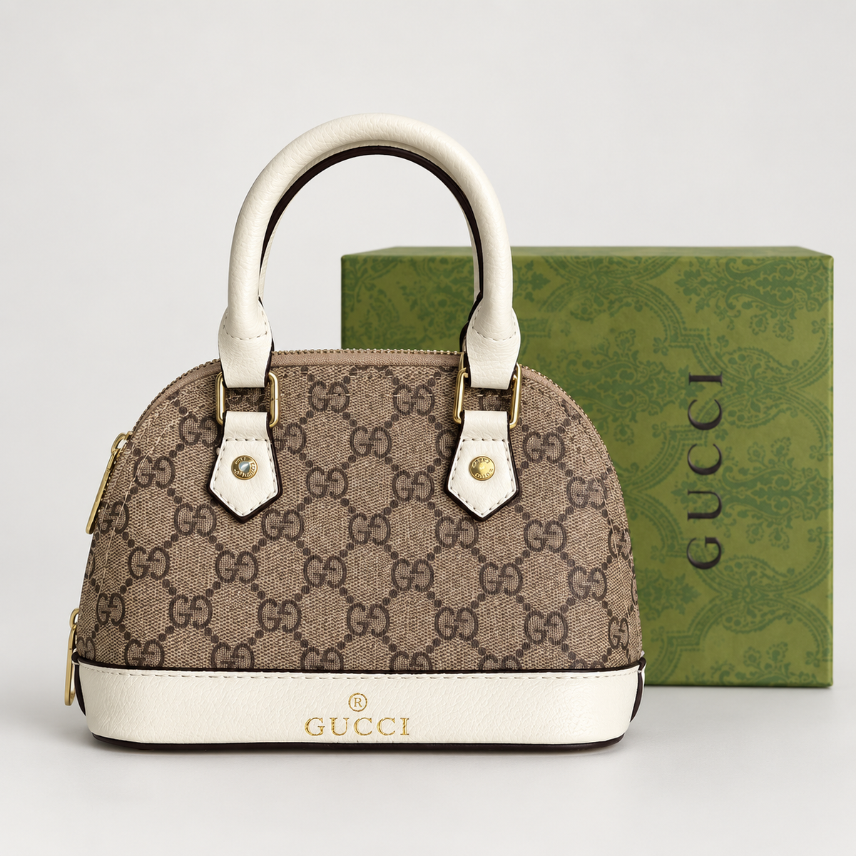 غوتشي GG ميني بيج بتفاصيل عاجية – ٢٠ سم Gucci GG Mini Dome Bag with Ivory Trim – 20 cm