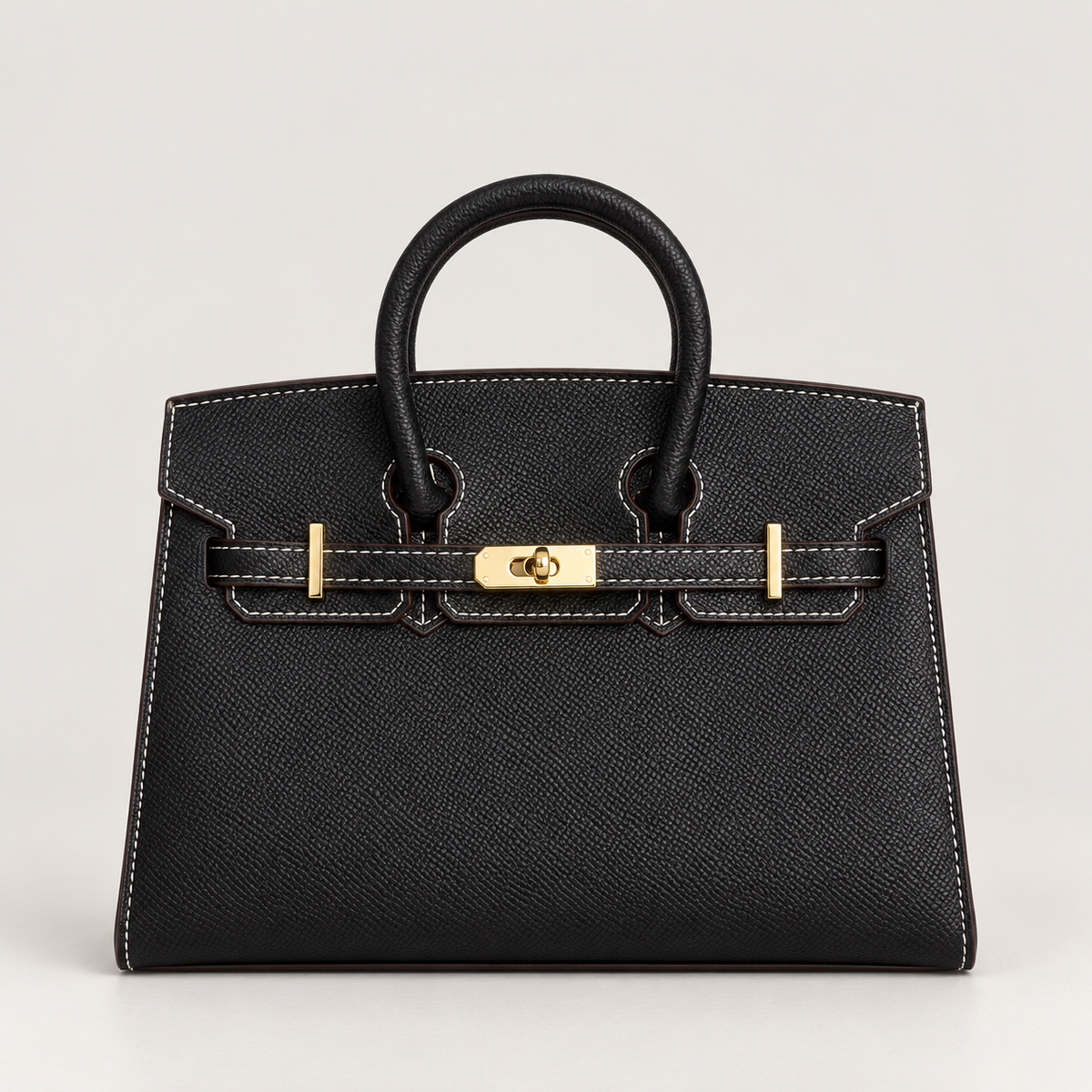 جنطة يد سوداء بنقشة التمساح وتفاصيل ذهبية Hermes Black Croc-Embossed Top Handle Bag