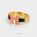 خاتم حرف H وردي وأسود بلون ذهبي Pink &amp; Black H Gold-Tone Ring