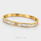 Pearly White Gold-Tone Bracelet  أسوارة بيضاء بلمعة لؤلؤية وإطار ذهبي