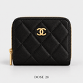 محفظة شانيل صغيرة مبطنة بسحاب – أسود  Chanel Black Quilted Zip Wallet