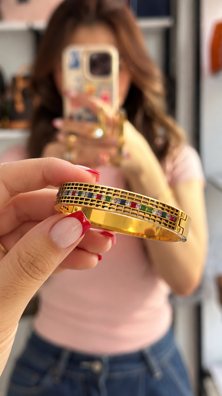 Rainbow Lattice Gold-Tone Bangle أسوارة الشبك بالفصوص الملوّنة