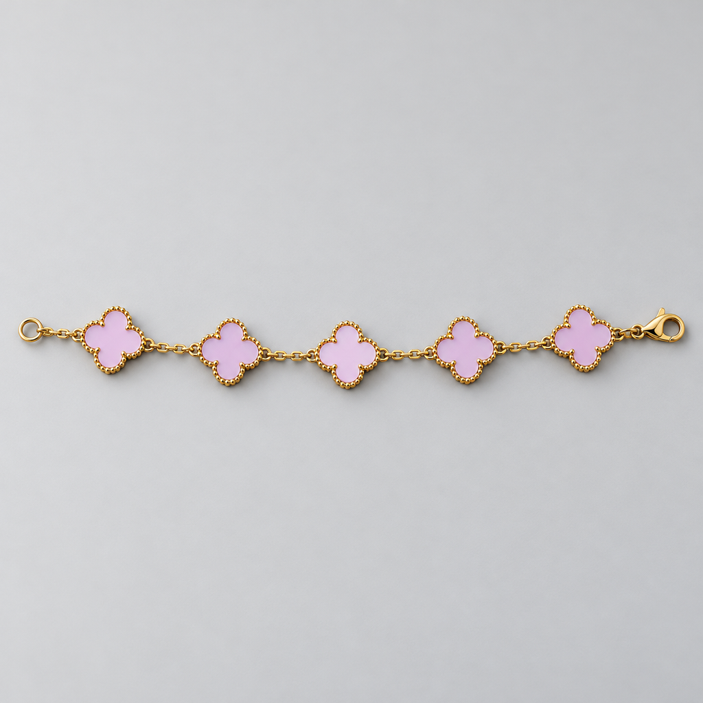 Pink Five-Clover Bracelet — Gold-Tone سوار بخمس زخارف برسيم وردية وسلسلة بلون ذهبي