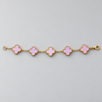 Pink Five-Clover Bracelet — Gold-Tone سوار بخمس زخارف برسيم وردية وسلسلة بلون ذهبي