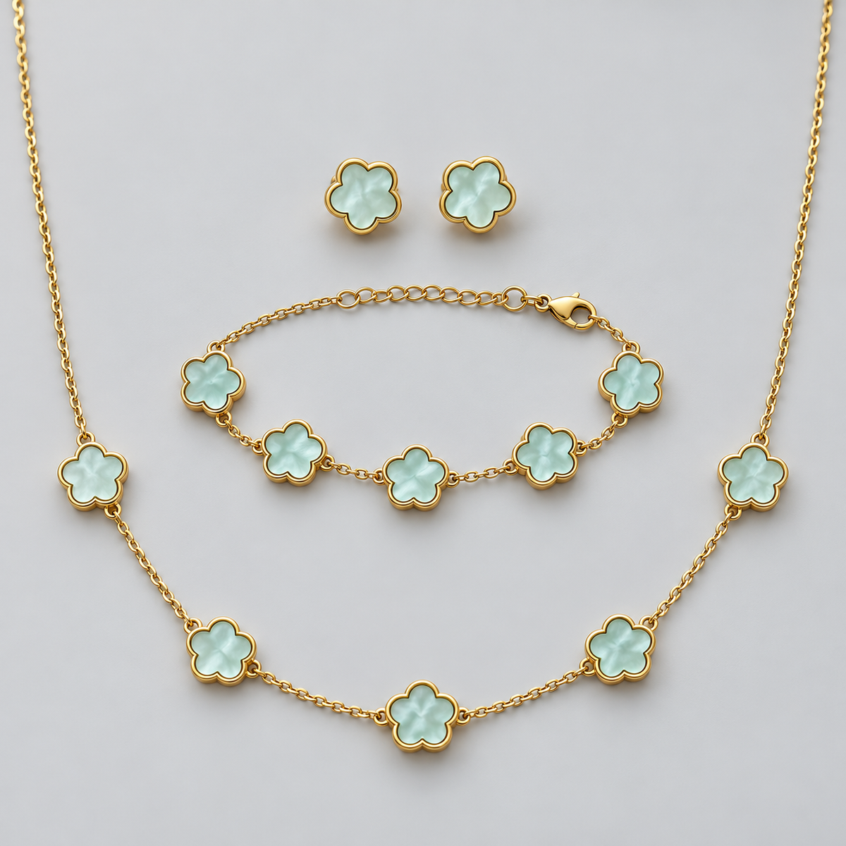 Mint Blue Floral Necklace, Bracelet &amp; Earring Set — Gold-Tone طقم قلادة وسوار وأقراط بزهور مائلة للأزرق وتفاصيل ذهبية