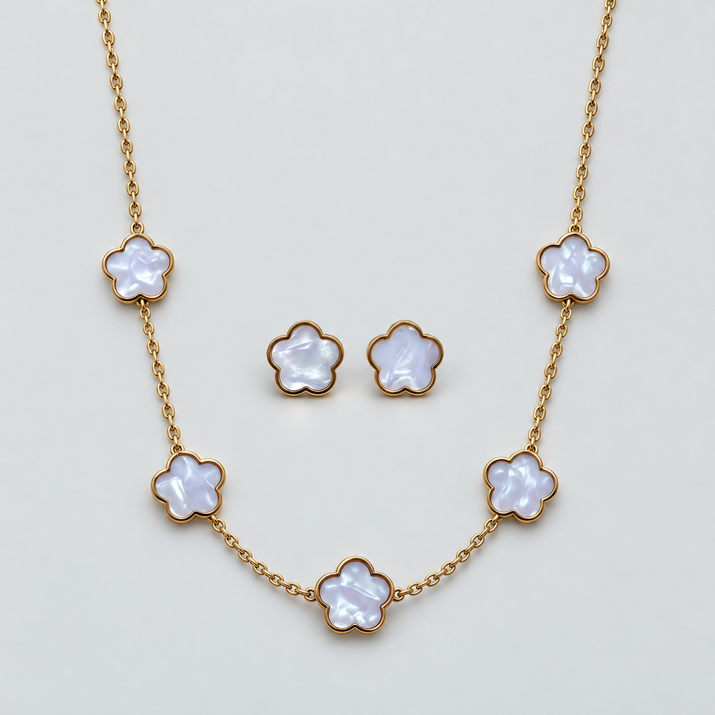Pearly White Flower Necklace &amp; Stud Earring Set — Gold-Tone  طقم قلادة وأقراط بزهور بيضاء لؤلؤية وتفاصيل ذهبية