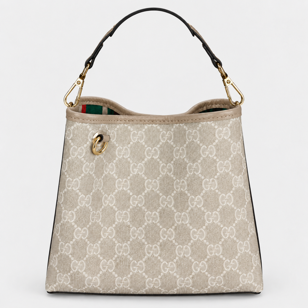 جنطة غوتشي GG ستايل باكيت — بيج وأبيض Gucci GG Bucket-Style Bag — Beige & White
