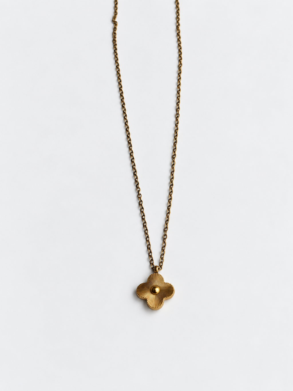 Antique Gold-Tone Four-Petal Flower Necklace قلادة بزهرة رباعية البتلات بلون ذهبي معتّق