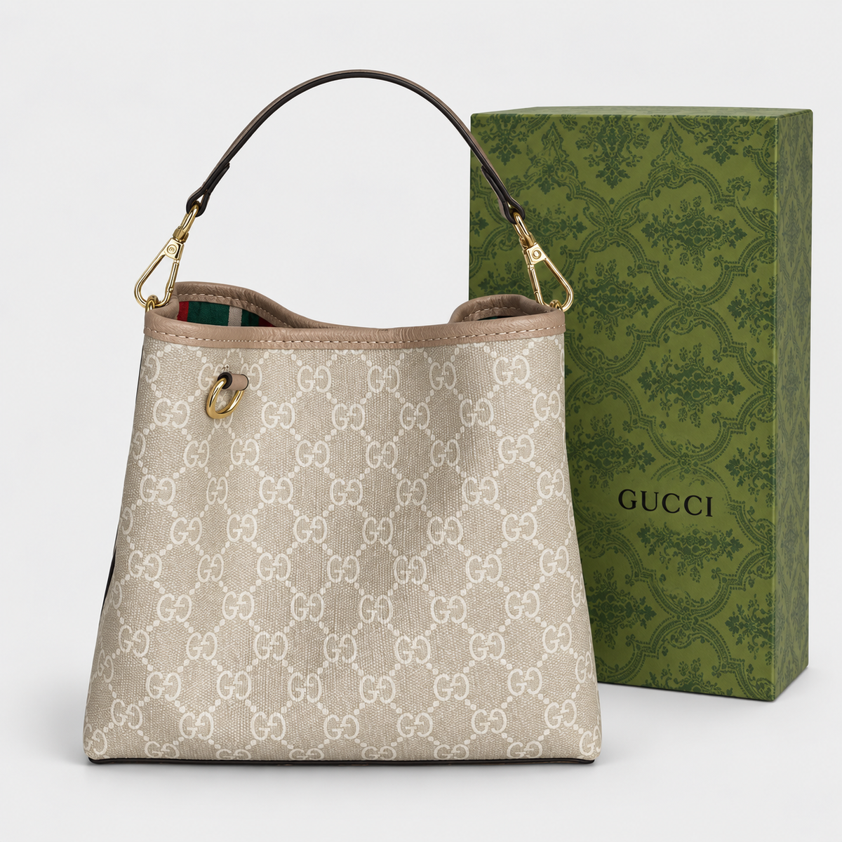 جنطة غوتشي GG ستايل باكيت — بيج وأبيض Gucci GG Bucket-Style Bag — Beige & White