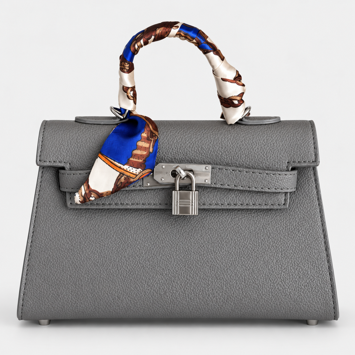 جنطة هيرمس ستايل ميني كيلي ويا سكارف — رمادي Hermès Mini Kelly-Style Bag with Scarf — Grey