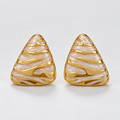 Pearlescent Cream Triangle Earrings with Gold-Tone Stripes أقراط مثلثة باللون الكريمي اللؤلؤي مع خطوط ذهبية